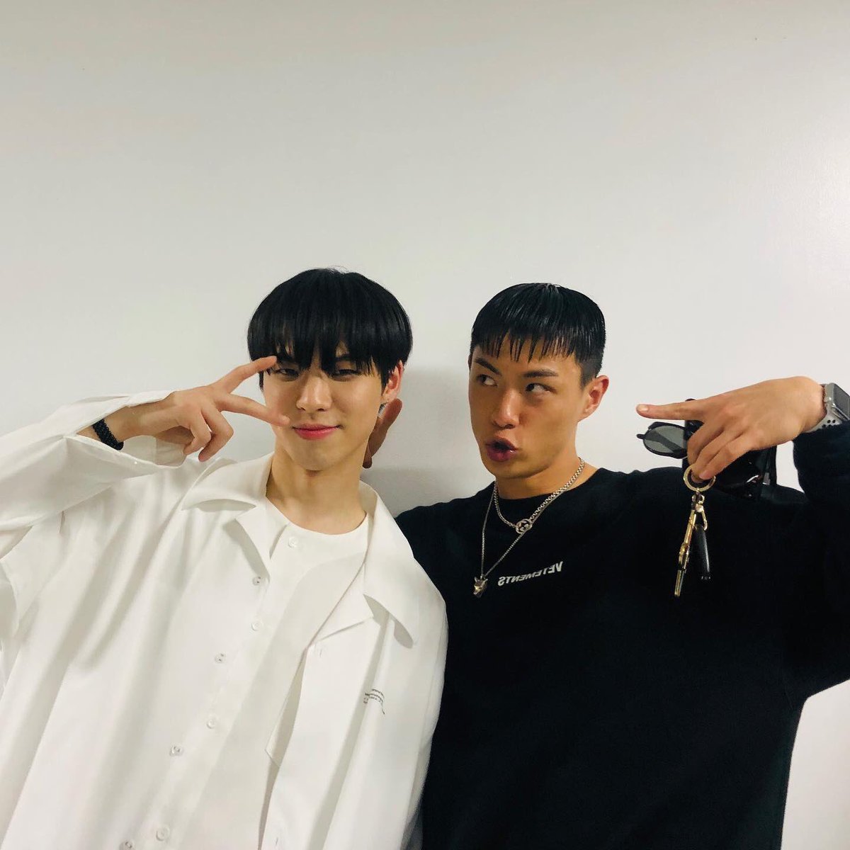 vaangon's tweet photo. MOOOOOOOOOOM 😭😭😭😭😭😭😭😭😭😭😭💛💙💛💙💛💙💛💙💛💙💛💙💛💙💛💙💛 https://t.co/yXL5vsJJQE