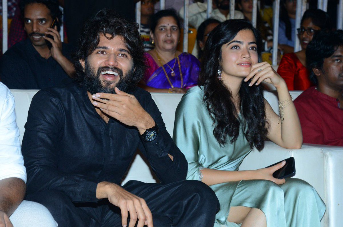 iamRashmika_Fan's tweet photo. @iamRashmika Pics From Yesterday's #DearComradeprereleaseevent In Vizag😍

#RashmikaMandanna ❤❤ https://t.co/U7SLmZH1f8