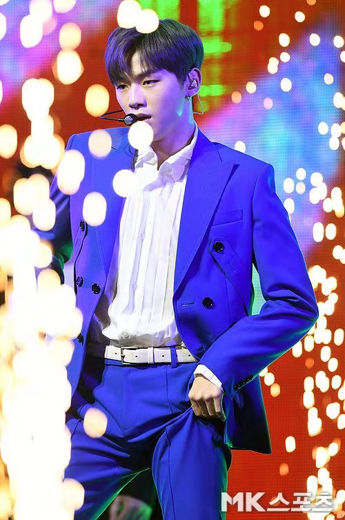 momoADW's tweet photo. #강다니엘_뭐해_6시 #  KANGDANIEL_뭐해 https://t.co/gphiiYMOid