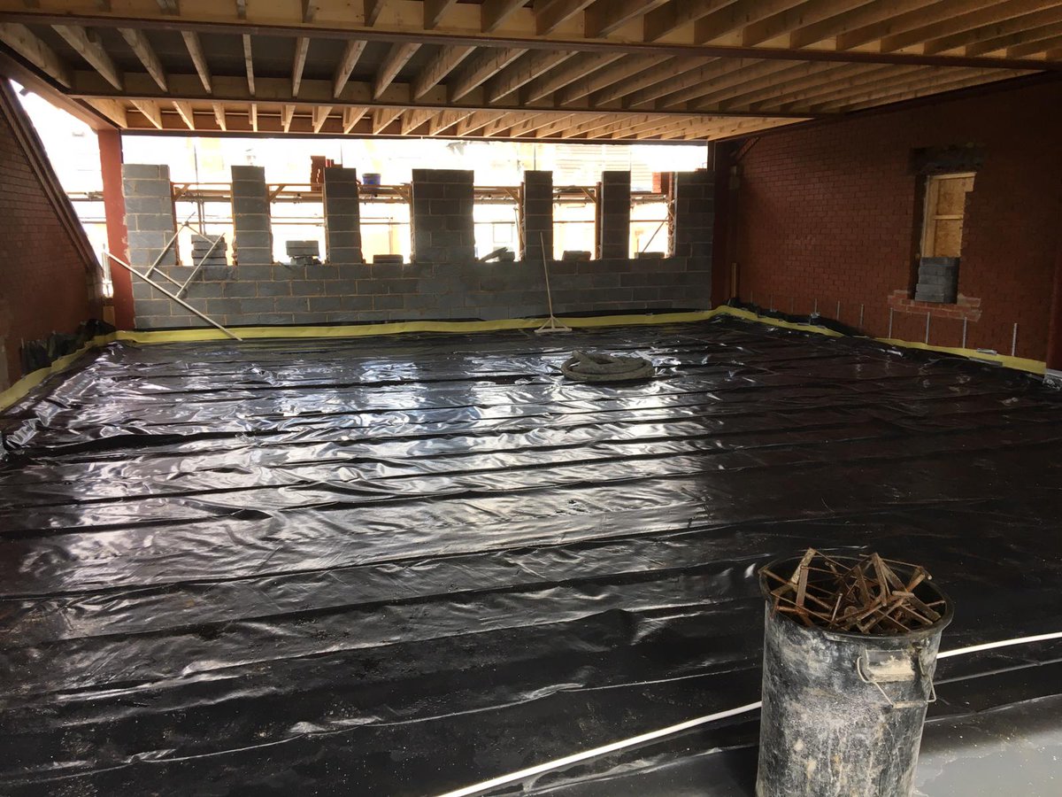 Varmefhs's tweet photo. Another fantastic install by our @Varmefhs team. 60m² 1st floor apartment with an 8 Port Manifold. Covered with 75mm liquid screed. #waterunderfloorheating https://t.co/3pagiR8HiZ