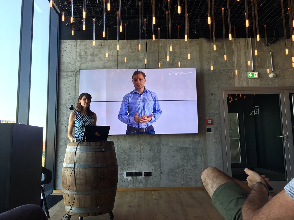 bjoernhesse's tweet photo. Auf geht‘s beim #DigitalCamp19 in Leipzig - @brehbein ist zumindest per Videobotschaft am Start. Gleich folgt unsere @ttentionberlin Keynote zusammen mit @kayhinz zu Erfolgsfunktionen von Digital Campainging. #sltw19
📲 Auch ab 10:45 Uhr bei @piocomde im Facebook Livestream https://t.co/Z8pCARDrHA