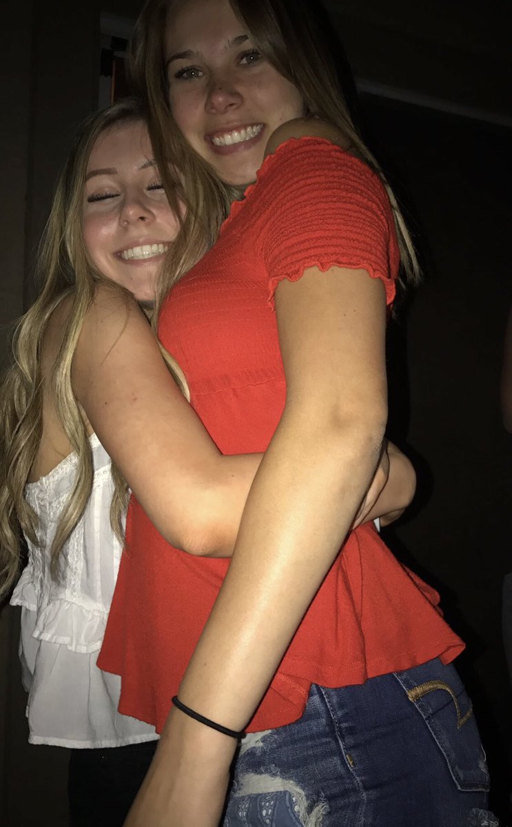 Sammyyy_13's tweet photo. happy mf birthday to my best friend!!!!!!! i love you sista ๐ฆ๐ฆ๐ง๐ปโโ๏ธ๐ซ๐๐ #notateen #hello20s!!!! #leo #crazybitch @josie_ponce2 https://t.co/jitqiCypAb