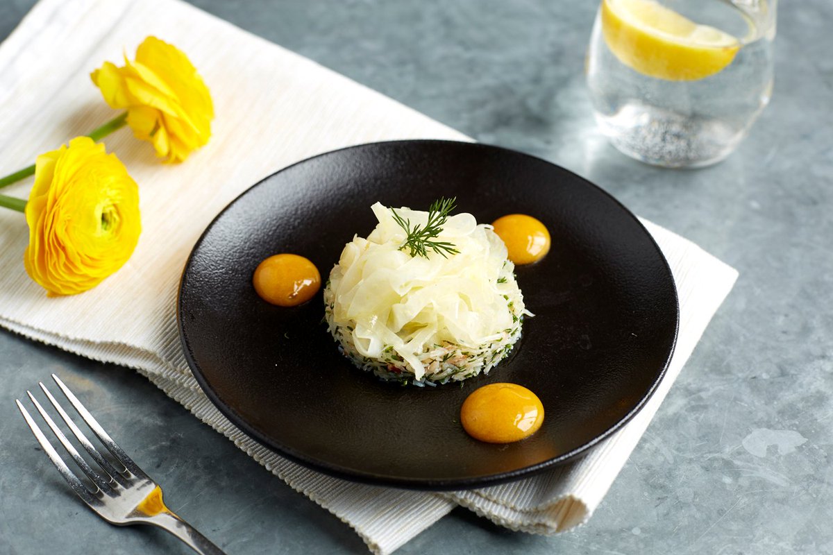 AubaineUK's tweet photo. #Pictureperfect! Start your meal at #Aubaine Mayfair with #Devoncrab, dressed with fennel & dill and an orange cardamom gel. https://t.co/igpecm9y3H