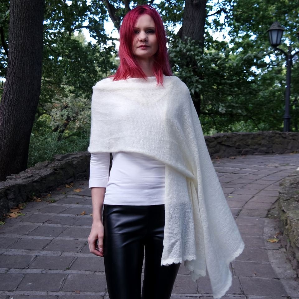SuperSoftKnits's tweet photo. #BridalShawl #Ivory #Knit #Wedding #Shawls #woolscarves #wraps #White #mohair #Cape #LongScarf #giftforher
https://t.co/d1ks9ExzRu @etsy https://t.co/xWLPWS4EEX