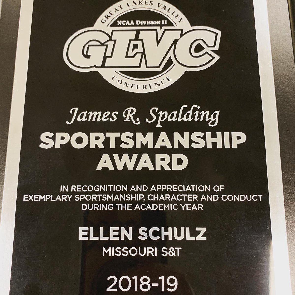 MINERS_WVB's tweet photo. She played fierce on the court, and is one of the nicest people ever. Congrats to Ellen Schulz on being named MO S&amp;T’s Female Athlete Winner of the James R. Spalding Individual Sportsmanship Award! #minerpride https://t.co/r0LlE92FPn