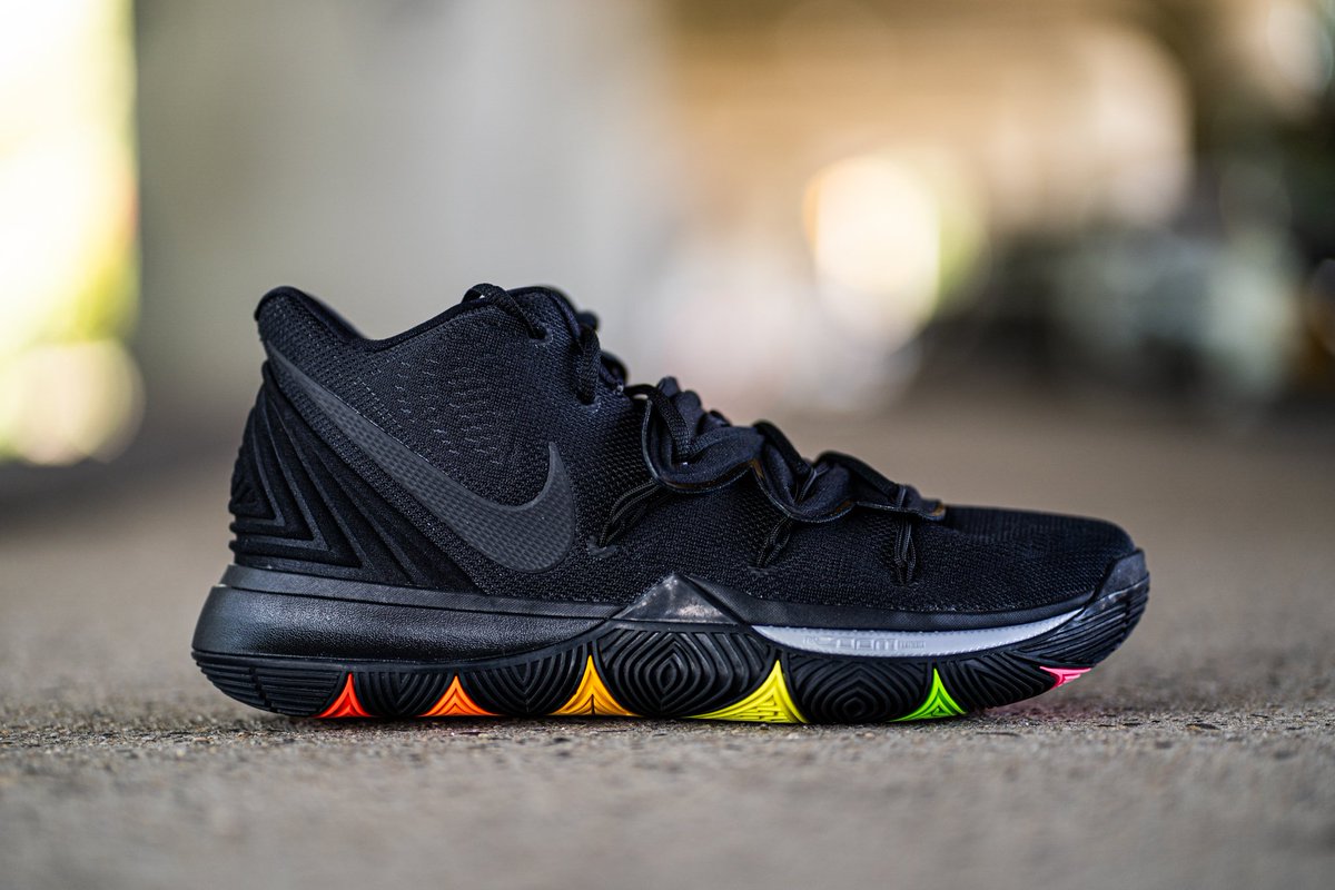 nike kyrie 5 black rainbow
