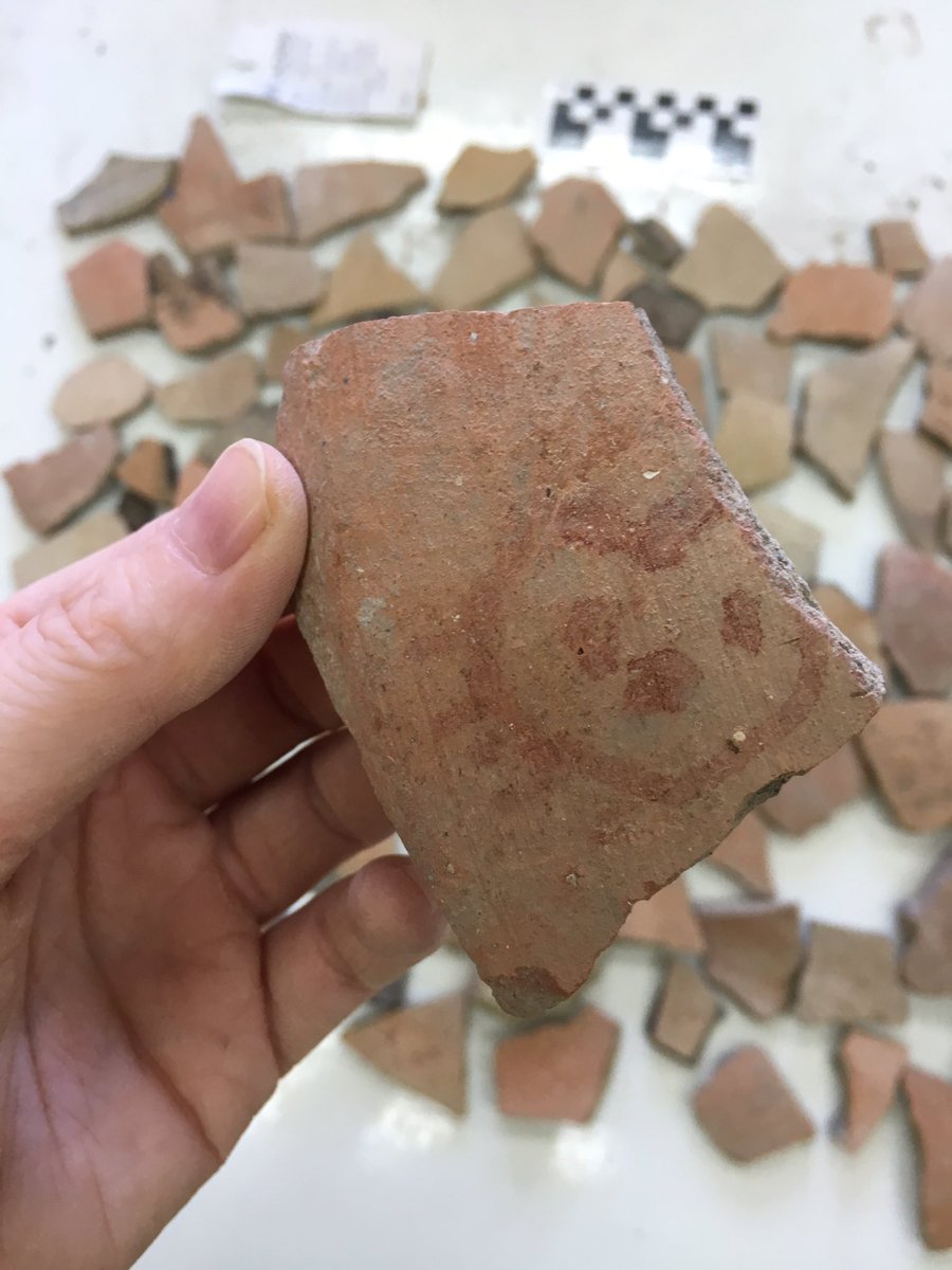 Looking at pottery very carefully is an essential part if archaeological research. But suddenly, the pottery started looking back at us! A Bronze Age emoticon? <a href="/orea_news/">OREA</a> <a href="/FWF_at/">FWF</a> <a href="/oeaw/">Austrian Academy of Sciences</a>