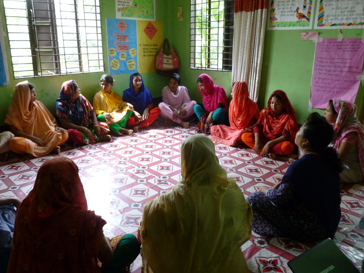 Anchal Maa - The caregiver - know how to do their job by caring, singing Rhymes, dancing with the children, reading stories to the children etc. But it is also needed to refresh them refresher's training.

#Drowning #DrowningIsPreventable #Injuryprevention #Children <a href="/CIPRB/">CIPRB</a> <a href="/RNLI/">RNLI</a>
