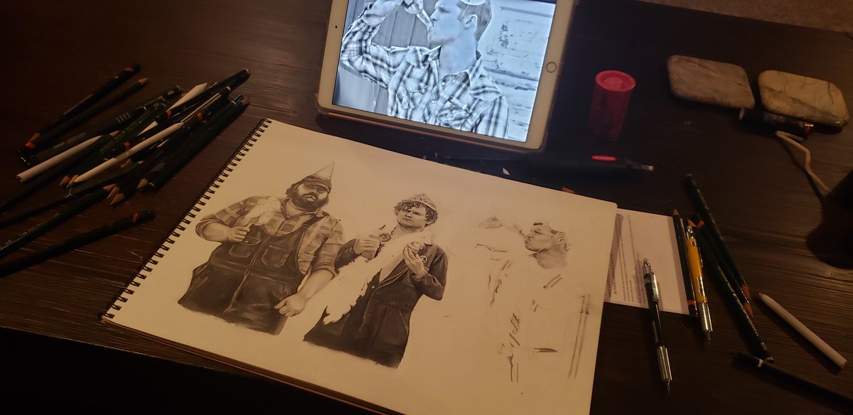 queenoftheblah's tweet photo. Currently at the 🏥 because according to the Hubs getting hernia repair on your 30th birthday is the thing to do🤦🏼‍♀️.  Enjoy a #wip of the 2nd piece in my #SuperSoftBirthday series &amp; send good thoughts our way! 

#letterkenny #letterkennyprobs #graphite #drawing #drawingoftheday https://t.co/FeB2jDlCXO