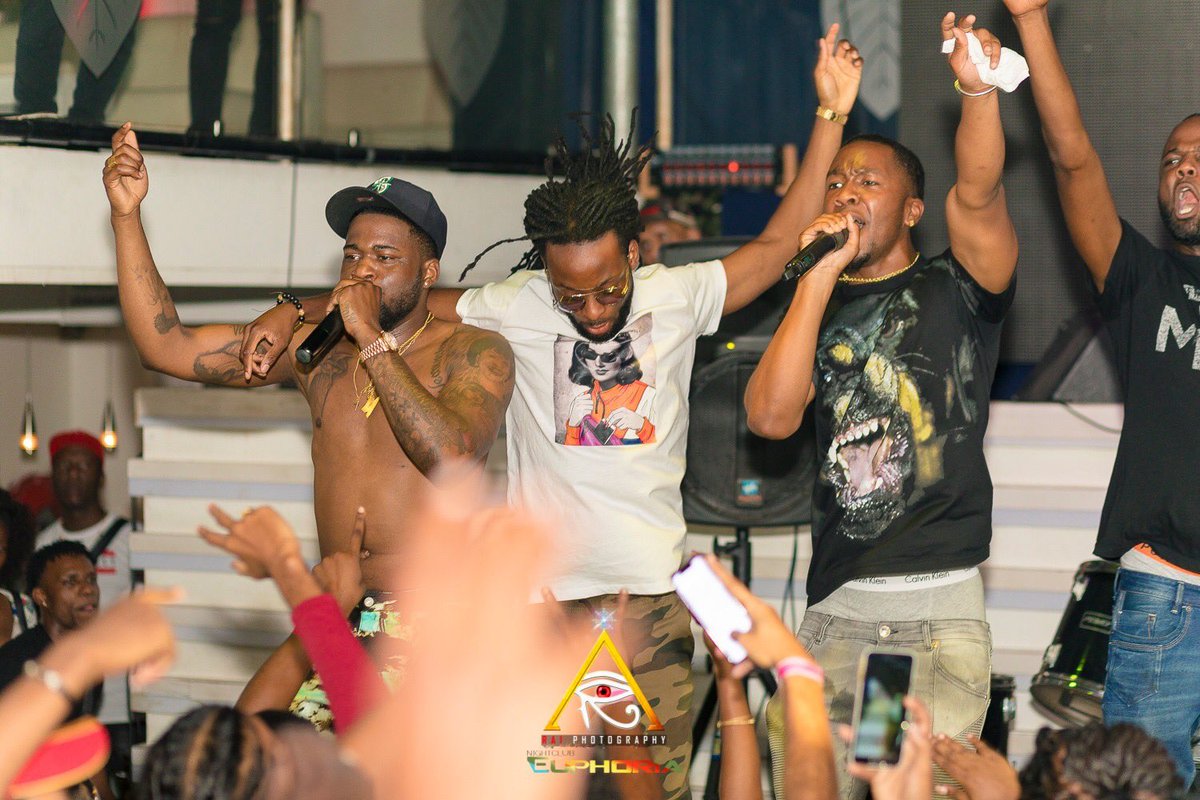 Foto’s van CHO staan online @ facebook.com/euphoriaparama… 

#SoldOut #Event #Cho #Live