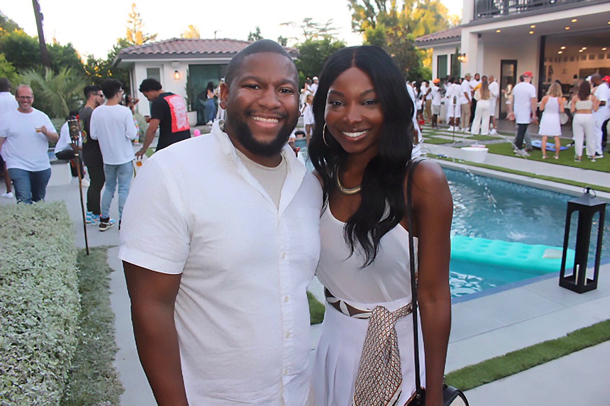 bowtiebanditYBR's tweet image. The #LOOPFEST was so Dope! @loopsays @CandiceOfficial @HiAbbyDeLaRosa 
#BlackGirlMagic #FeelsLikeSummer #LatinaGirlMafic #LoopSays 
youngboldandregal.com