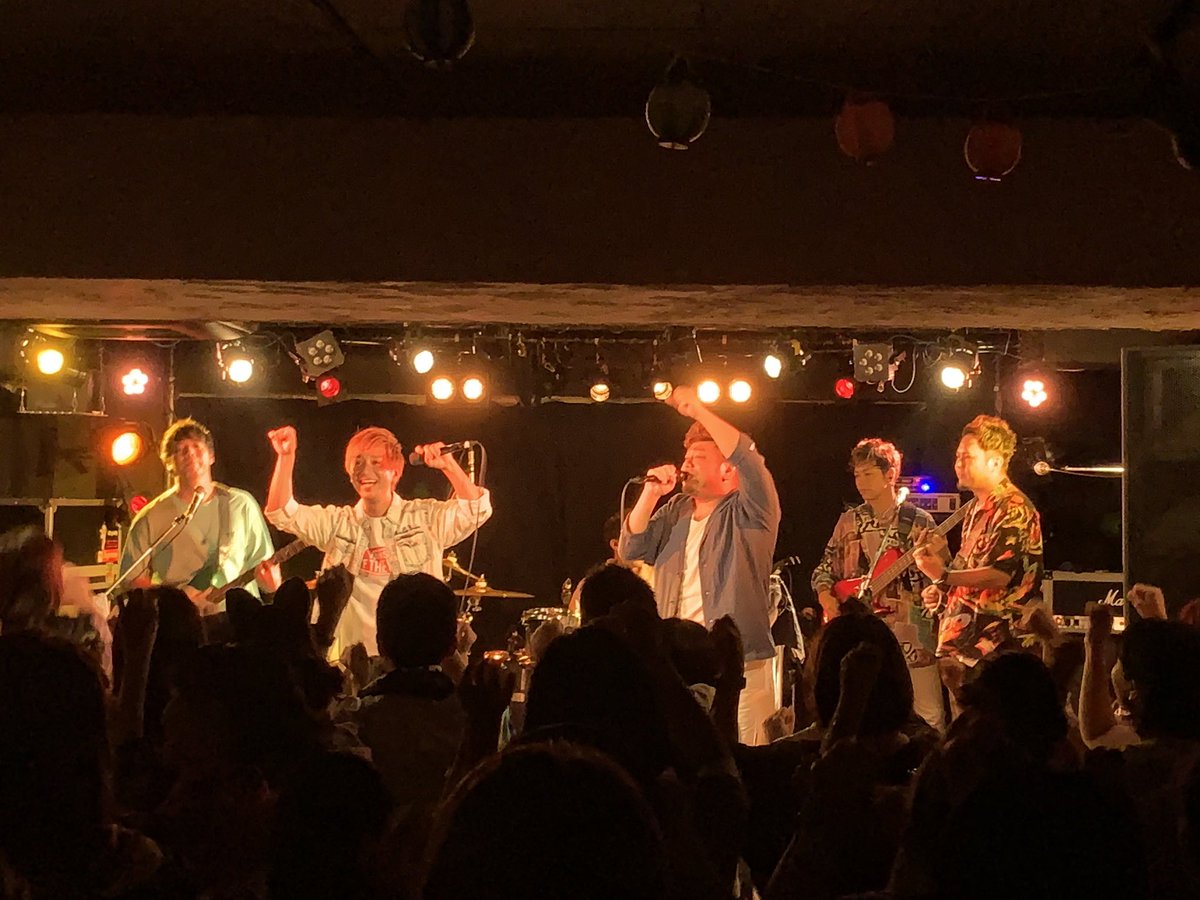 MIYAMASUGOUPFES's tweet photo. 【MIYAMASU GO UP 2019】

ジャアバーボンズさん始まりました🙌
後半もたくさん盛り上がりましょう！！

#ジャアバーボンズ
#フラチナリズム 
#カミヤタスク
#ワンダフル���ーイズ
#mgf2019 https://t.co/EU5leRUJau