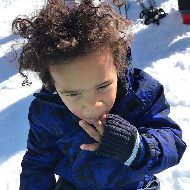 OMGhada's tweet photo. Atlas’ first time seeing (and eating) snow and he loved it ❄️ 💛
Too many photos to post, more in my Stories 📸 https://t.co/WlIqcczprm https://t.co/ssAZOrccJF