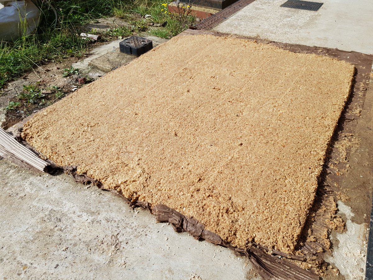 MarshcroftUK's tweet photo. We try to use only fully renewable resources. However, while the house is still being built, heat is sometimes required from some more traditional sources. Burning wood is effective, but seems a waste of material to us. What if we turn our waste, into material? #ThermalThursday https://t.co/00QdUIOJsp