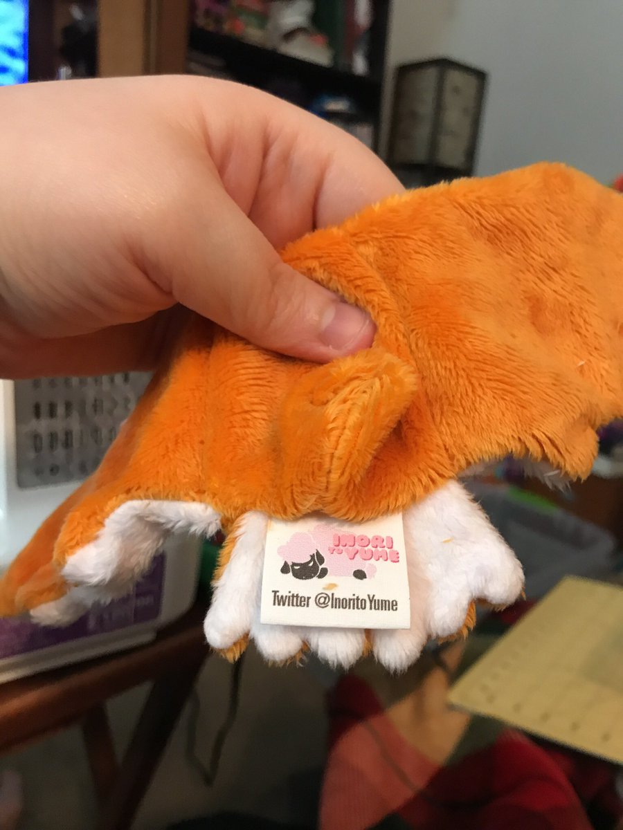 InoritoYume's tweet photo. Good morning! Just finished up this bat (pattern by @BeeZeeArt ). This is the first one I’ve done using my sewing machine with minimal hand sewing. The ears are still giving me issues but I’m getting more confident!
#plush #stuffedanimal #softies #plushers https://t.co/8UxeL5O4Ig