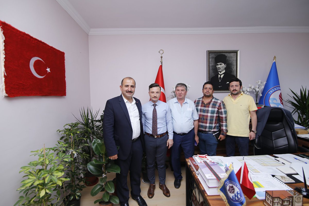 saidgursoy's tweet photo. Trabzon Büyükşehir Belediyesi Genel Sekreter Yardımcımız Süleyman Gün'e, Fen İşleri Daire Başkanı Murat Öztürk'e, Yol, Yapım, Bakım ve Onarım Dairesi Başkanı Hüseyin Türker'e, Etüd ve Projeler Dairesi Başkanı Gürcan Başar'a, ++ https://t.co/mIcM2uiQWb