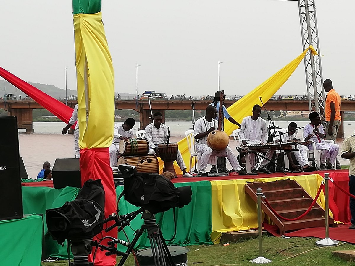 MaliEleProject's tweet image. More photos taken at the fantastic festival of the #environment attended by members of the #Mali Elephant Project team in #Bamako last month.  Brilliant music and celebrations!