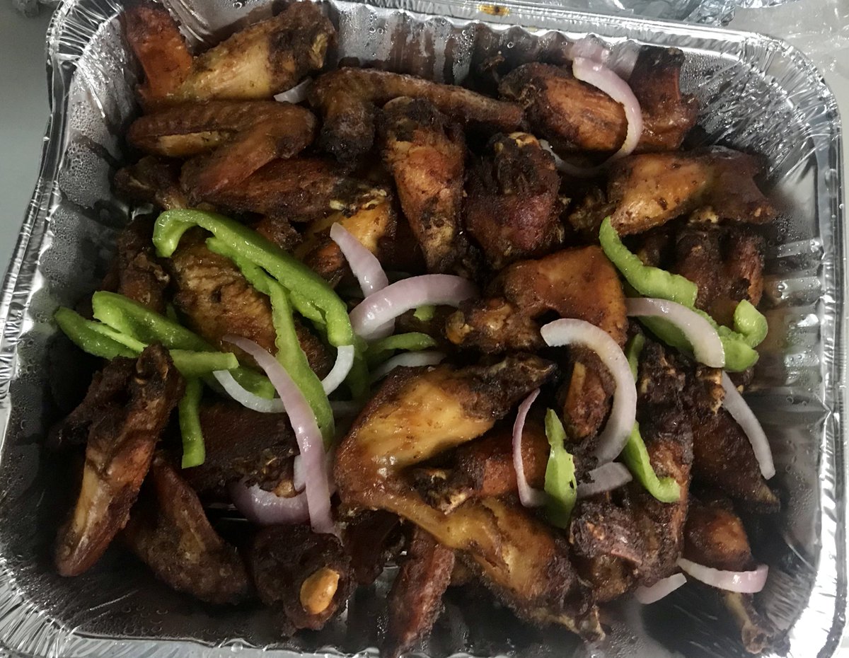 GhCabin's tweet photo. 😋

#chickenwings 
#porklovers https://t.co/5BEDtljC5i