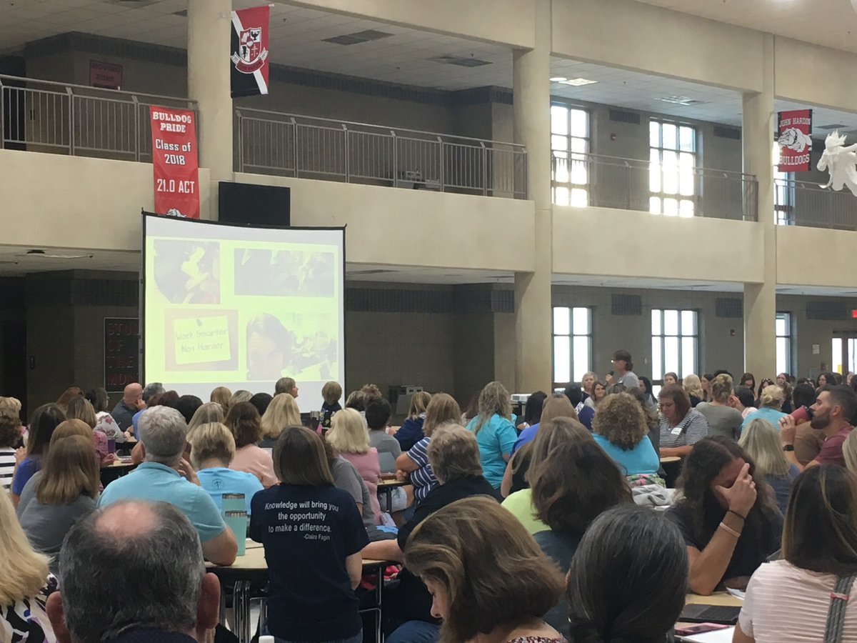 Excited for the HCS Tech Summit today!!❤️ Go @Msbrandynew!! You rock! It’s finally here and it will be fabulous! #edtech #HCSStrongerTogether <a href="/HardinCoSchools/">Hardin County Schools - Kentucky</a> <a href="/HcsInnovate/">HCS Innovate</a>