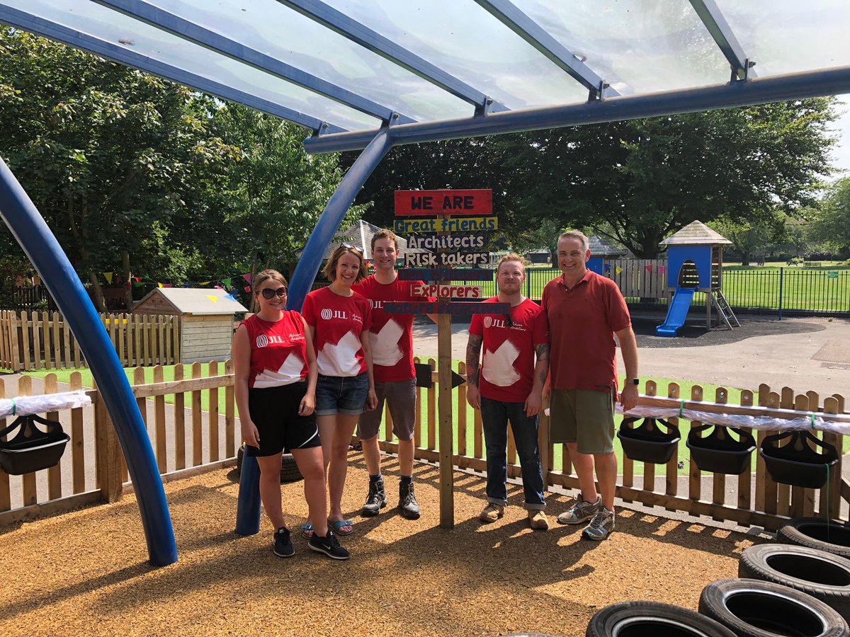 Last day of term @WelbeckPrimaryS  our @JLL Nottingham team have been creating a new outdoor space for foundation stage #CSR #community #Buildabettertomorrow