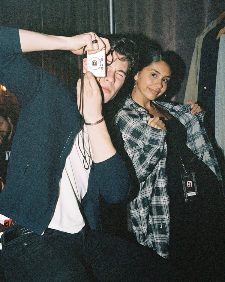 DailyMendesLife's tweet photo. "It created this amazing thing where every single night feels like a festival; it feels like two headline sets. It's kind of incredible for the fans and for me. I'm a huge fan of her.”- Shawn on touring with Alessia Cara ❤️ https://t.co/OueM9xyrvF