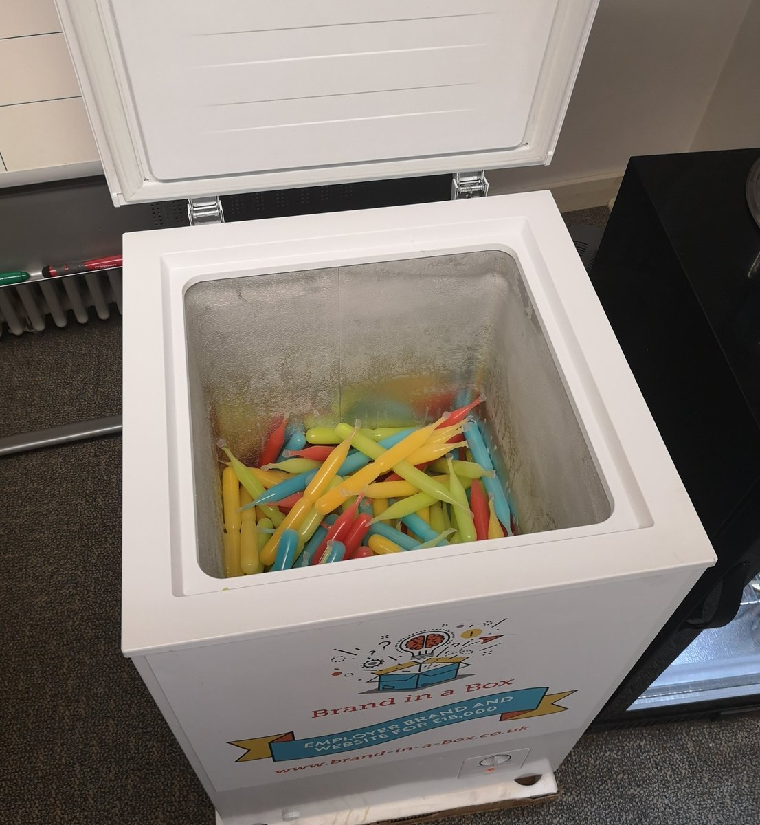 BrandInBox's tweet image. The votes have been counted and the icepops mostly eaten, and the winner of our super exciting 'guess how many icepops are in the freezer competition' is Robert Senior of Reed. We will be in touch soon to deliver you your prize! Well done! 👍
Oh, there were 205 in there BTW.