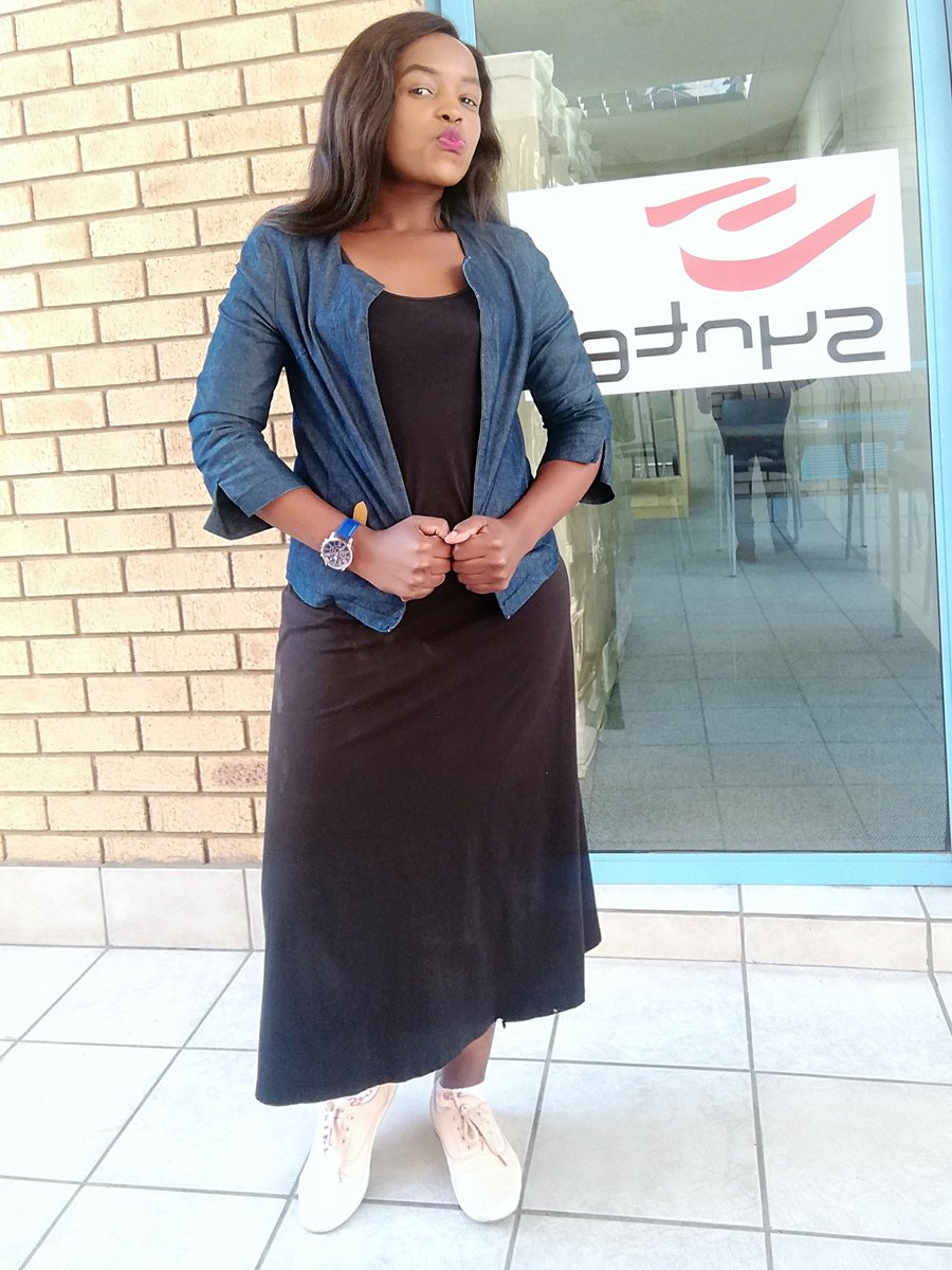 NdekaSweet's tweet image. 