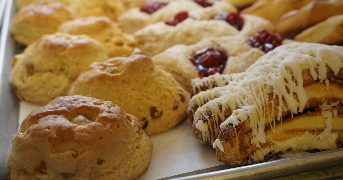 EgyptStarBaker's tweet photo. Fresh baked pastries are for sure the right way to impress your coworkers at the office. Give one of our 4 locations a call today to place your order. https://t.co/qlwtnIqsER