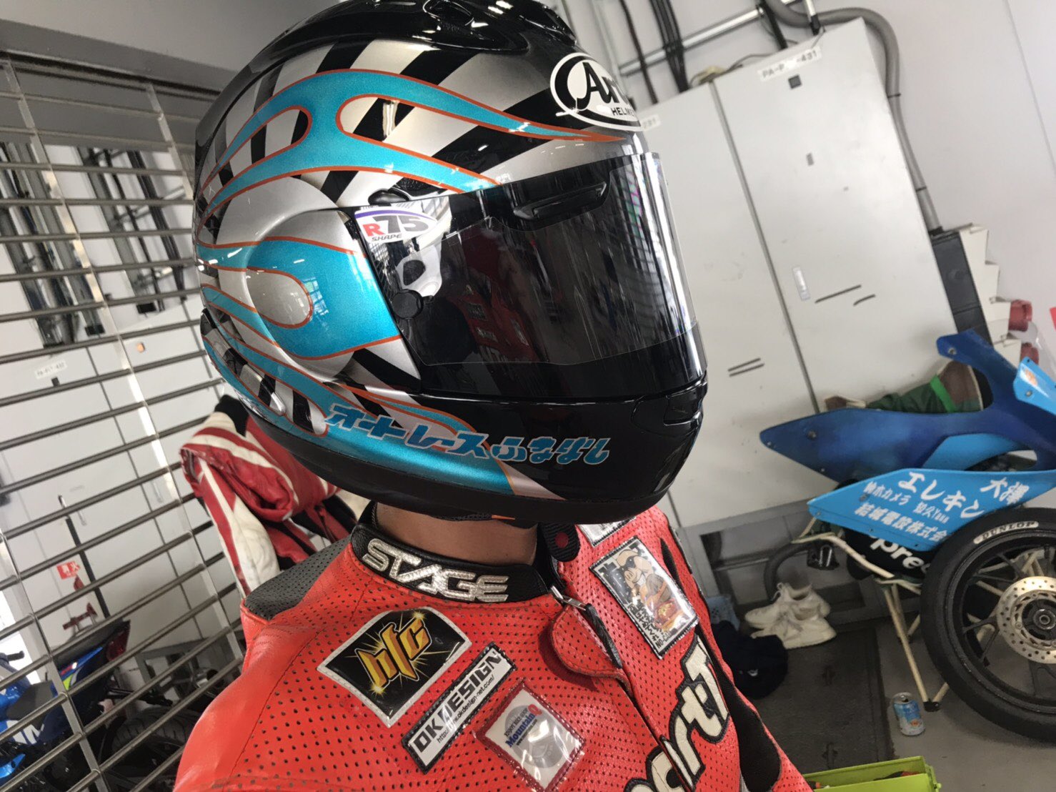 オートレース 鈴木圭一郎 選手 ヘルメット SG4連覇レプリカモデル