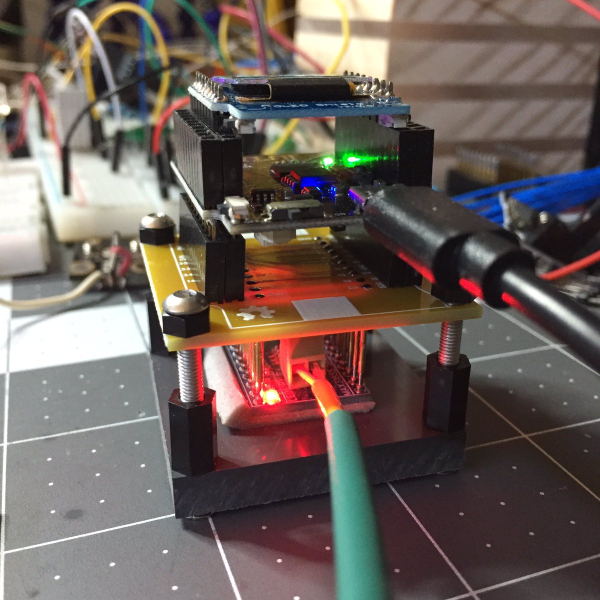 nakanaela's tweet image. I’m digging the smaller footprint of the R2 PCB. Testing/use of #TinyPICO shields can be done with either the ESP8266 D1 Mini or the ESP32 Mini32 board.