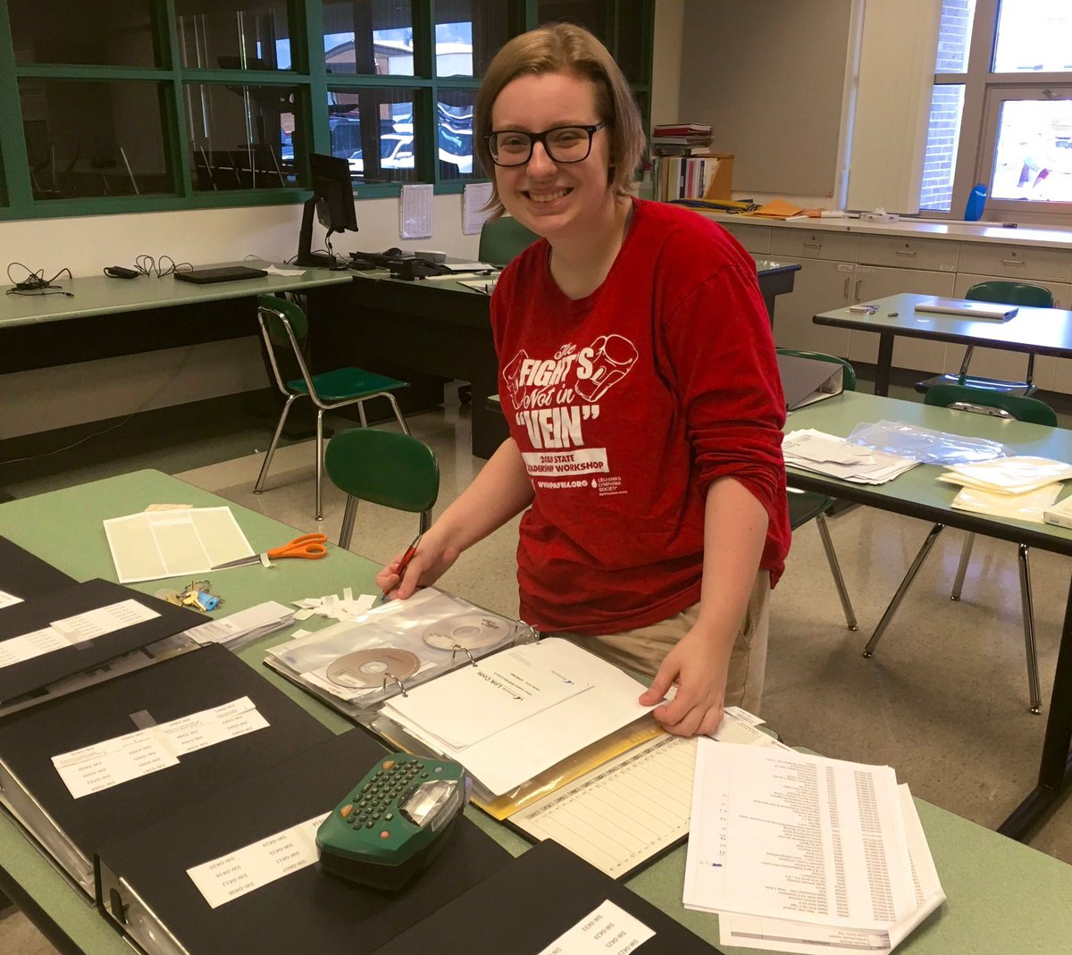 LehighCTI's tweet image. Pandora Sanders, who just graduated from @whitehall_hs &amp;amp; completed LCTI's Computer &amp;amp; Networking Technology program, is one of our IT interns this summer. She's going to study computer science at @LehighCarbonCC this fall. #NationalInternDay #PASummerInterns #mylcti