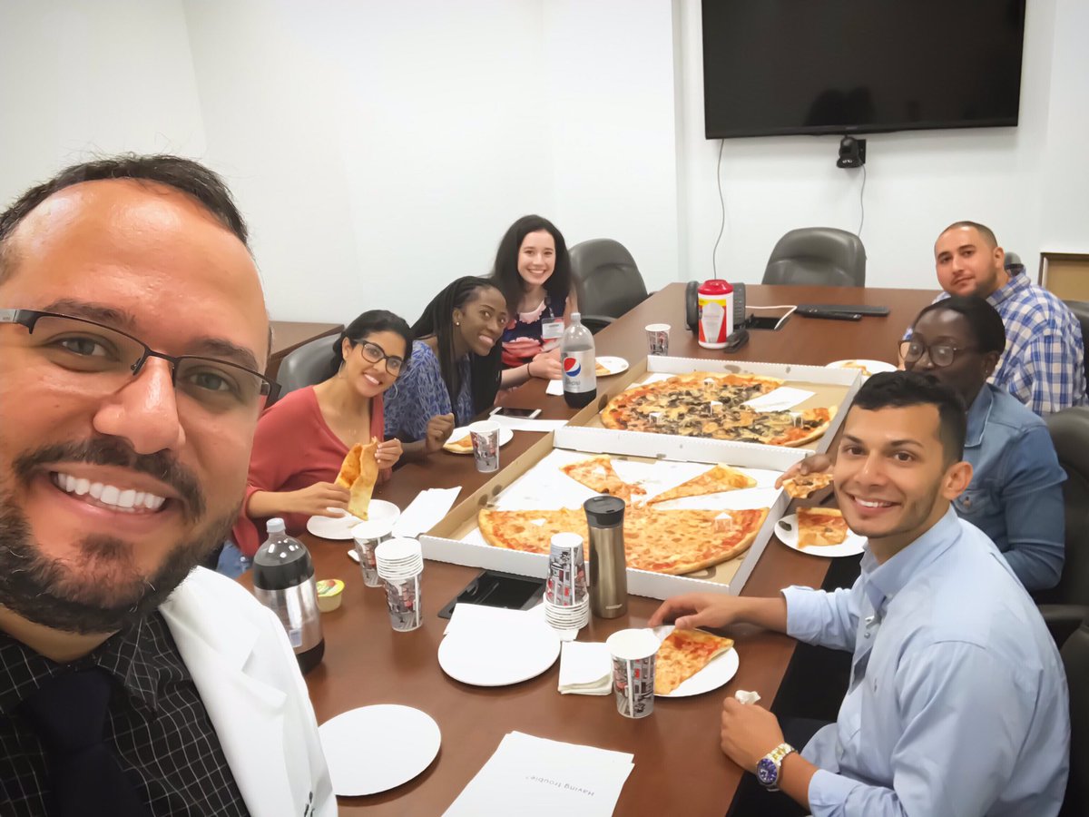 realdoctorbruno's tweet photo. Advisor meet and greet!
Welcoming the new advisees from the Medical Program and Master of Science Program into the Bruno Team!
#wearetouro #tourocom #advisor #medicalschool #middletown #pizza ๐ https://t.co/2rn1gWMU3u