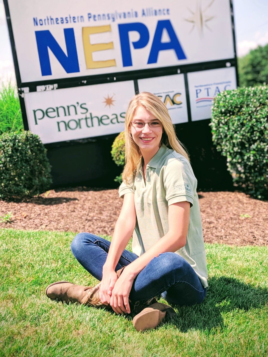 Pennsnortheast's tweet image. It’s #NationalInternDay! We would like to introduce our Summer Intern Amber, who recently graduated from @MarywoodU with a degree in Marketing! Everyday she uses her degree to further her knowledge in Marketing!  #PASummerInterns #Internship #InternsofPA2019 #NEPA