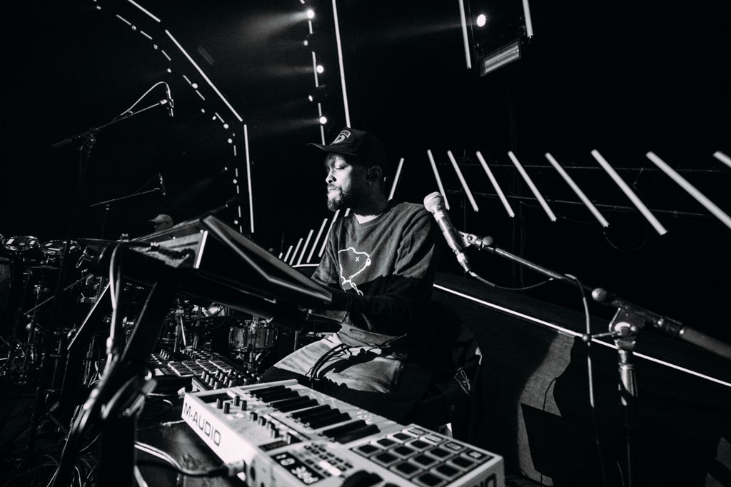 LonCanvas's tweet photo. tour has been incredible. new post on my instagram. https://t.co/G8xnQlIvpg  🙏🏾 https://t.co/m2wrtgcNjC