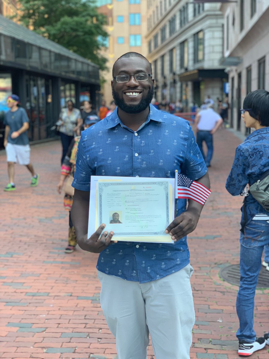 BeeAngelMarie's tweet image. I’m mad I wasn’t able to get photos of this memory because I’m broke😂; but congrats @Kenny_Firm for being a US citizen, now we about to travel EVERYWHERE. Let’s get it ! 👏🏽❤️💙