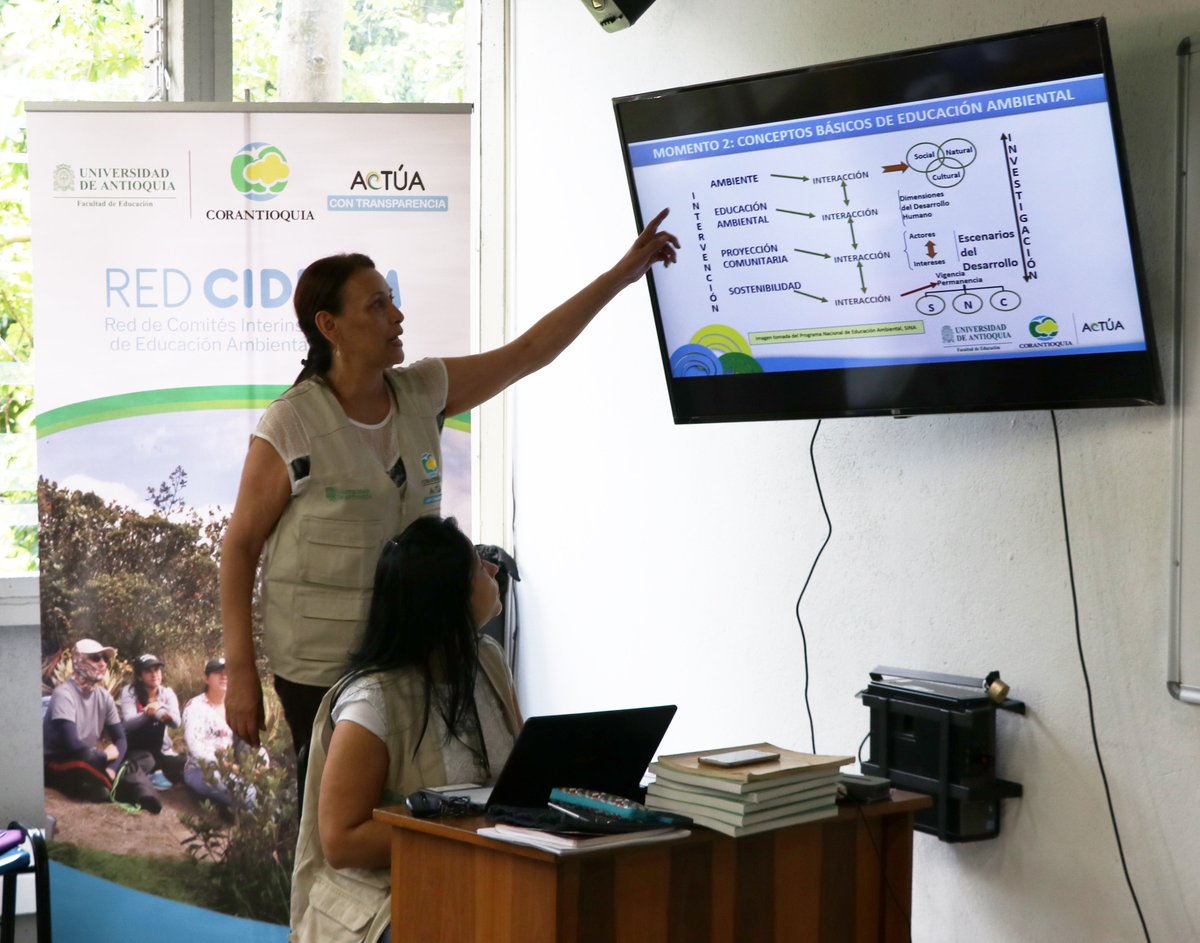 educacion_udea's tweet photo. Segundo encuentro formativo RED #CIDEAM. Convenio entre @Corantioquia  y @educacion_udea @UdeA  para el fortalecimiento de la educación ambiental como un proceso de transformación cultural en los territorios. https://t.co/lIrsRAqFQg