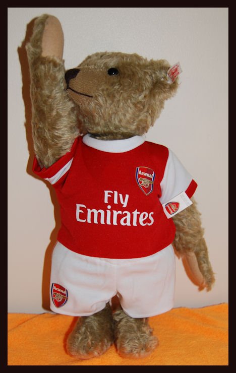 Olly von Steiff tweet media