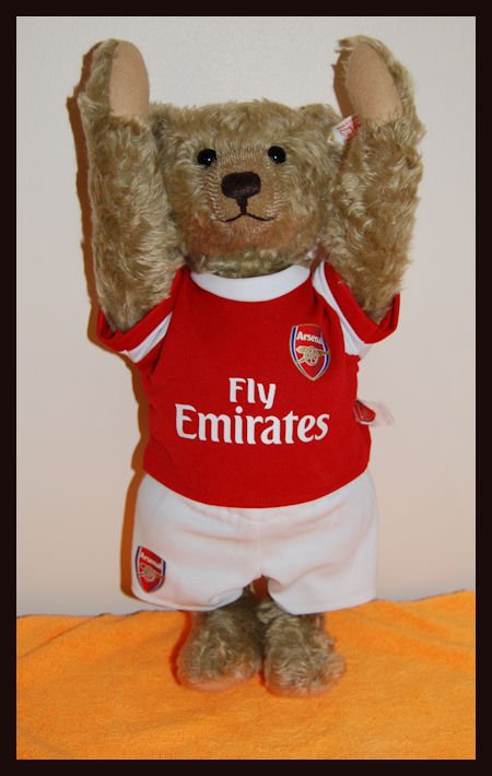 Olly von Steiff tweet media