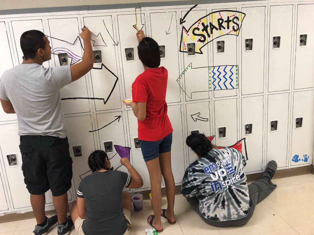 celenamaldonado's tweet image. Spending her 16th birthday doing community hours. Lol she had so much fun with friends and former teachers❤️🎂 #ThisIsNeff  #OnceaTexanAlwaysaTexan #rootedneff #happybirthday