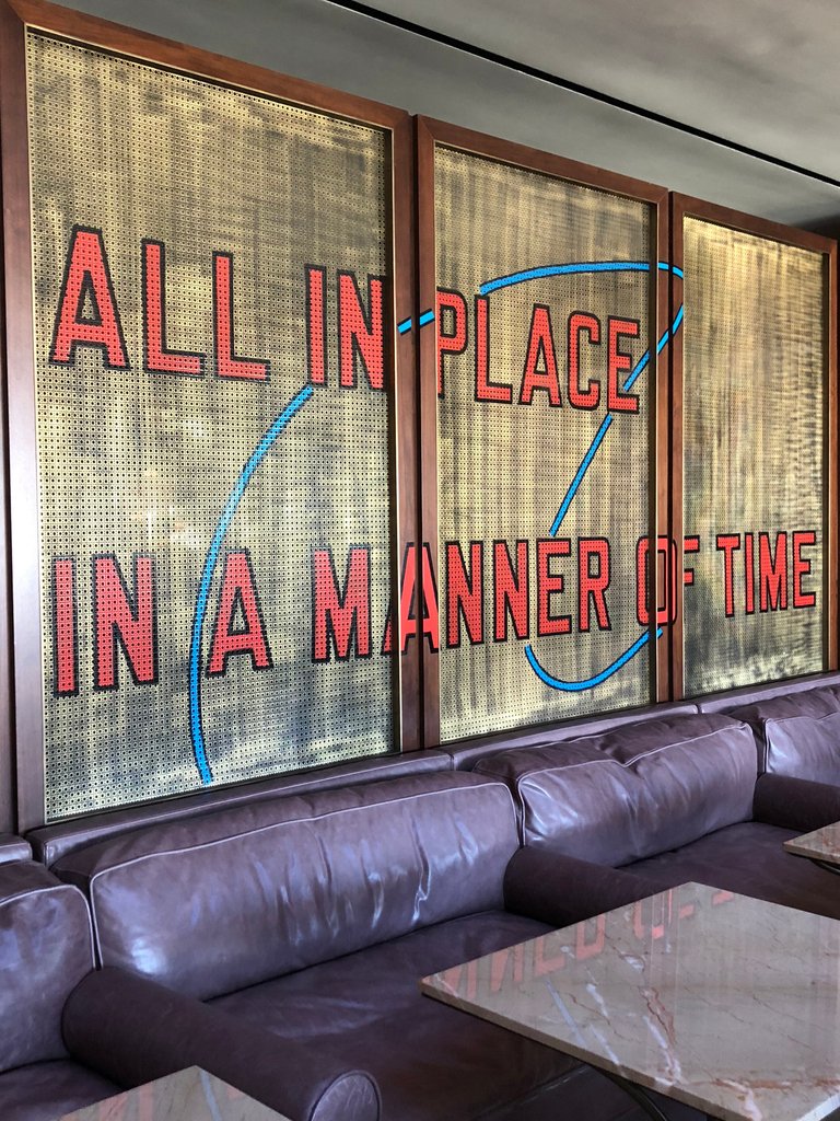 Sunset Tower Hotel tweet media