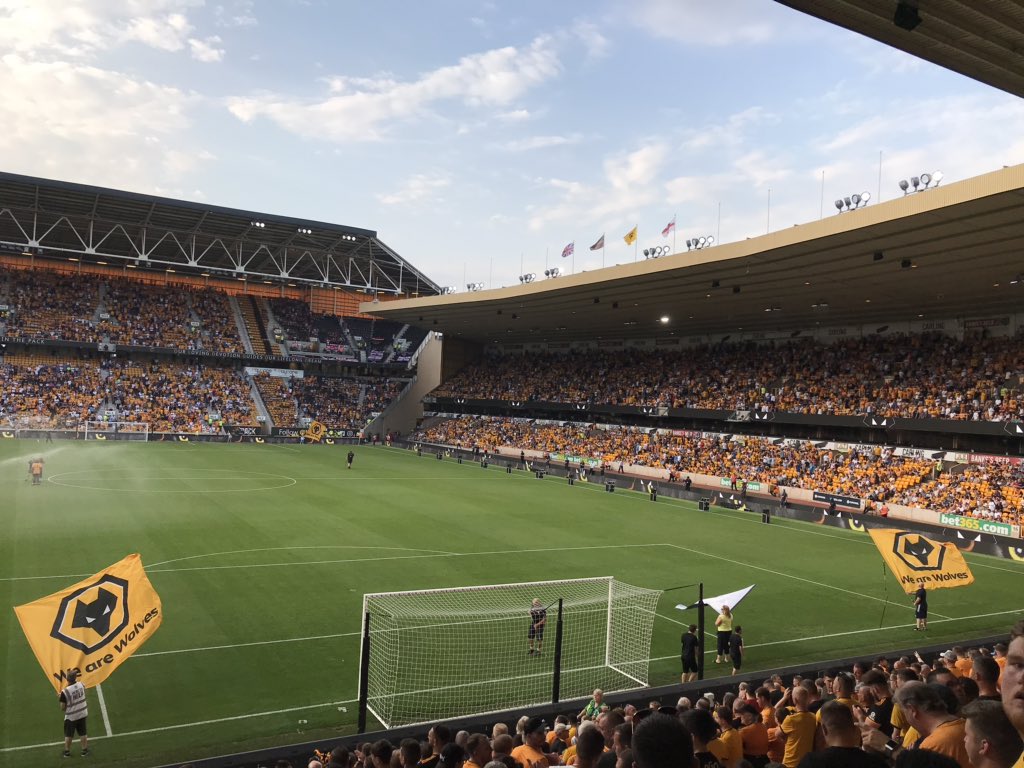 FlavellSimon's tweet photo. Honey I’m home 🐺🧡🖤 #WOLCRU https://t.co/WCXKOemb6j