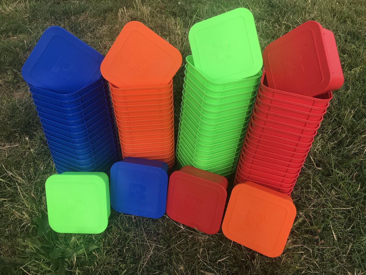 PhilipRinger's tweet photo. Ringers Rainbow 🌈 Bait Boxes.          In all good shops next few days                3.5 pints.   2 litres                                           RRP £2.99. https://t.co/0xKWMjVWIr