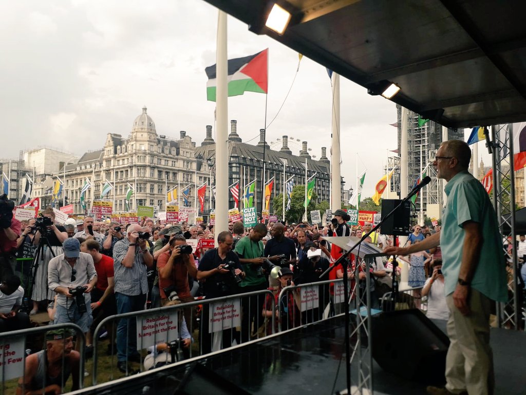 Jeremy Corbyn tweet media