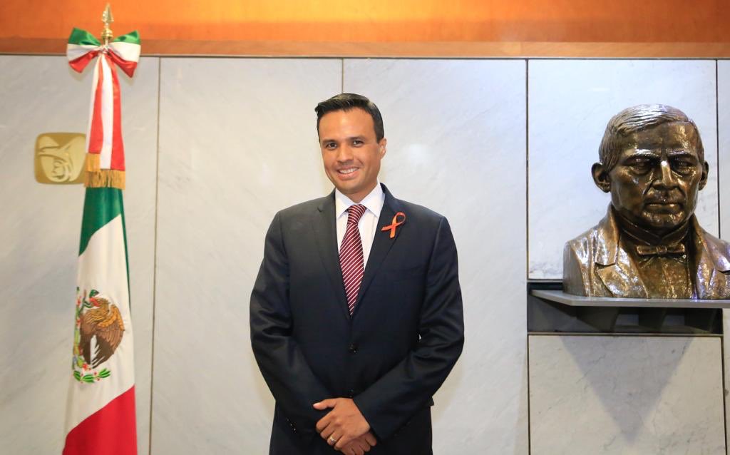 Un honor poder servir a mi país desde el <a href="/Tu_IMSS/">IMSS </a>  al que me incorporo como Titular de la Unidad de Evaluación de Delegaciones del Instituto.

¡Gracias @ZoeRobledo por la invitación y al Consejo Técnico por aprobar mi nombramiento! Pondré todo mi empeño en esta nueva labor.