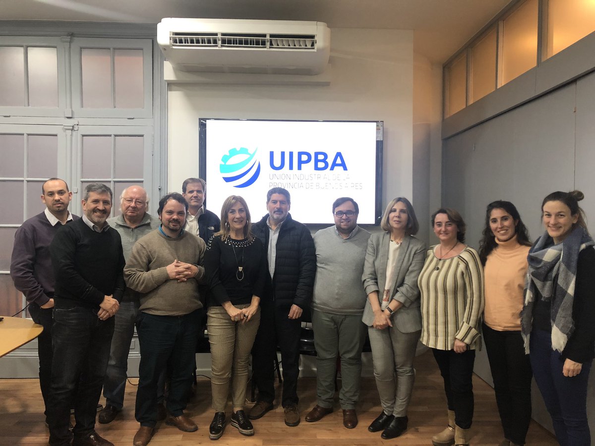 UIPBA's tweet photo. El Departamento de Ambiente recibió a Juan José Galeano, de la Unidad de Desarrollo Sustentable en la Industria, del Ministerio de @PRODUCCION_ARG con quien abordamos los proyectos de ley, de presupuestos mínimos y la actualización normativa a nivel nacional. https://t.co/gOTQkOXgRH