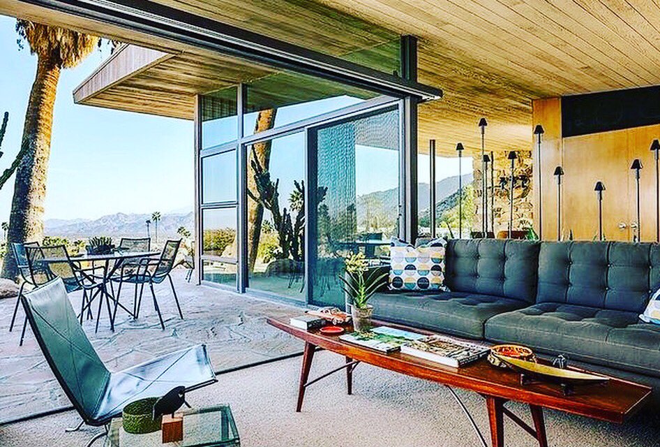 ModernBear's tweet photo. Modern Architecture Crush:  The Edris House, Palm Springs.  Photo by @lancegerber #midcenturymodern #midcenturymodernhome #midcenturyfurniture #edrishouse #palmsprings #palmspringsmodern #palmspringshouse #midcenturyarchitecture #midcenturymodernhome #midcenturymoderndecor https://t.co/NtfhVfahrC