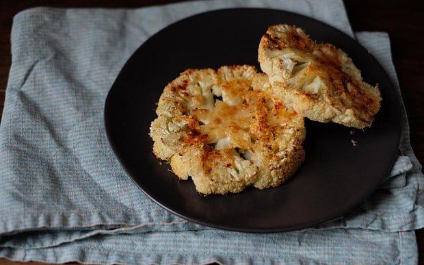 LittleFoxHouse's tweet photo. Treating you to two separate recipes today - which can be used together or individually! Hope you enjoy - these are two beauties! Crispy black pepper cauliflower steaks with Miso mushroom gravy! #vegan #glutenfree #veganrecipes #plantbased #plantbasedrecipes #vegetarian https://t.co/PQntAtOpJd