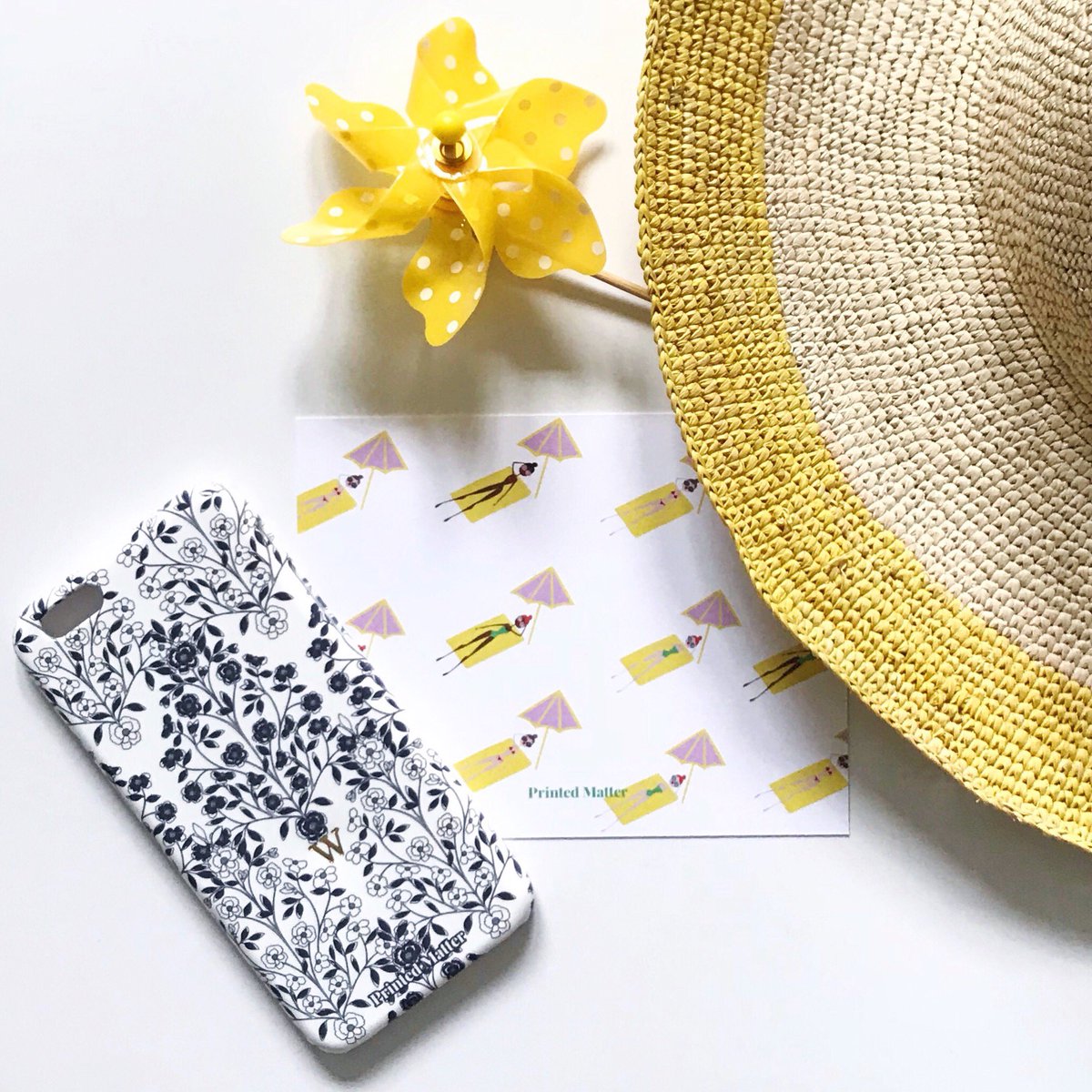 On these crazy, lazy, hazy days of summer, we tend to lose touch with friends and loved ones. Send a quick personalized letter about your summer on these adorable Sunbather #notecards via good ol' #snailmail and make someone's day! 💌📬