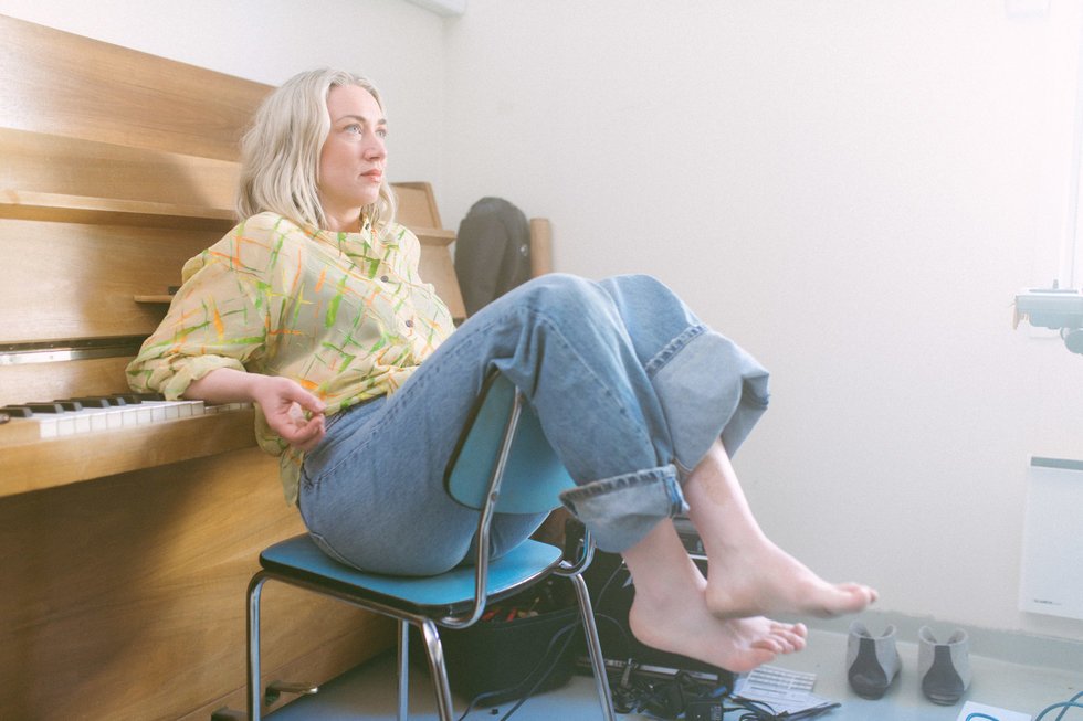 #PREMIERE: Ahead of the release of ##Birthmark, art-pop virtuoso @HanneHukkelberg shares her latest single, "The Young and Bold I". The singer-songwriter's latest certainly is bold. popm.at/2YiXVkP