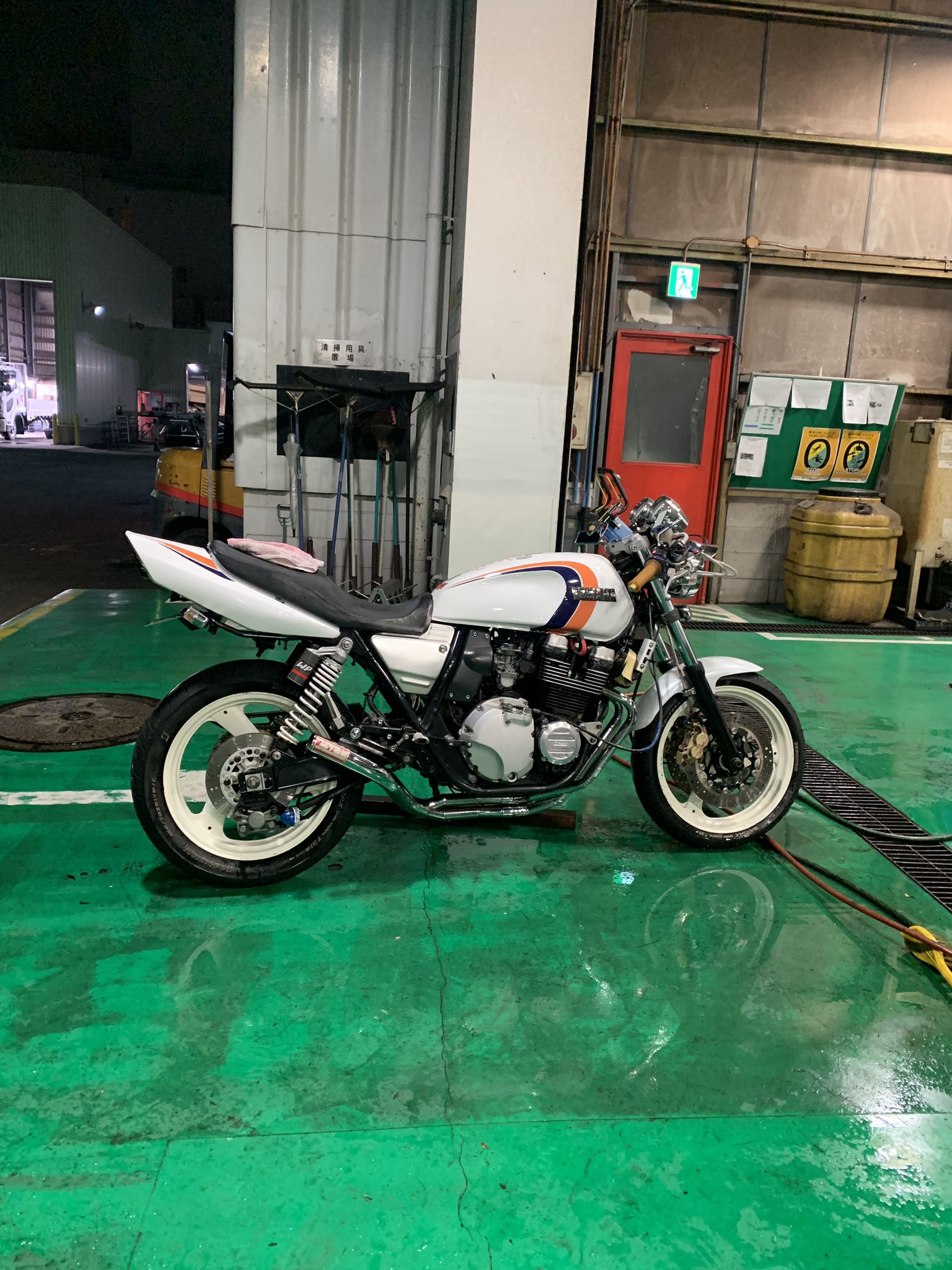 お前らが中学生の頃買うって言ってたバイクと実際に免許取って買ったバイク Twitter Search Twitter